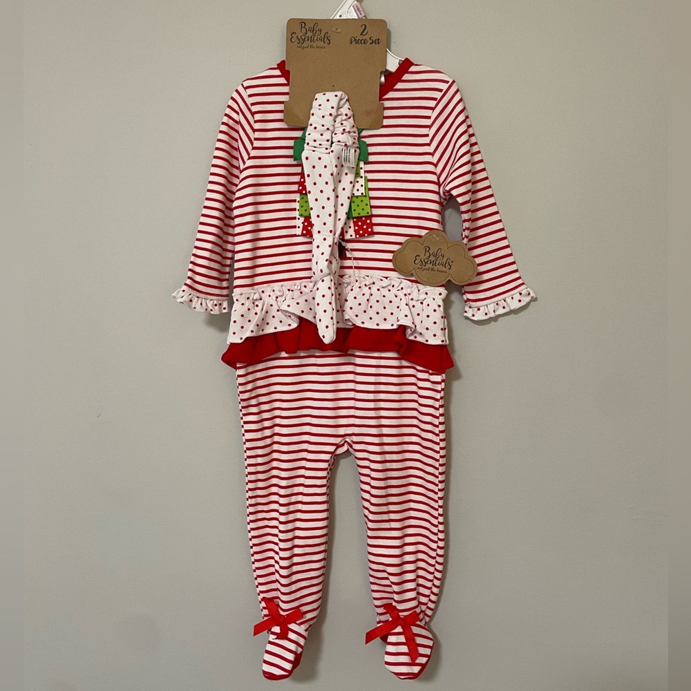 NWT Christmas Outfit - Picture 3 of 5